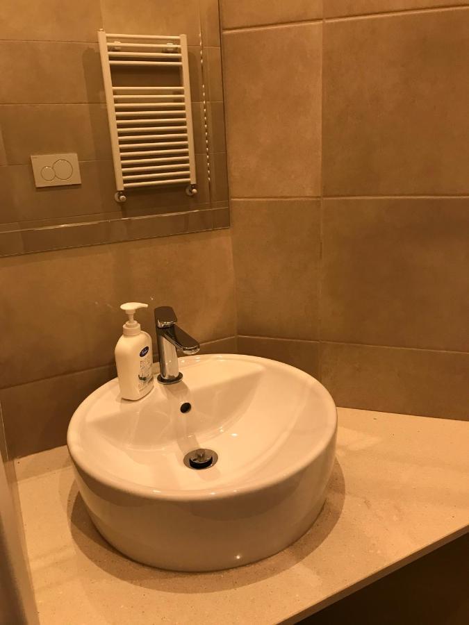 B&B Pellipario Urbino Luaran gambar